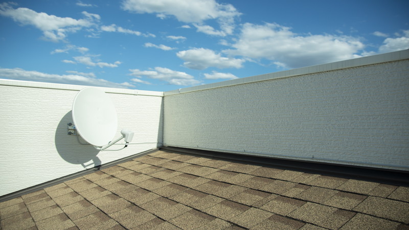 屋根塗装で最適な季節と天候を選ぶ方法